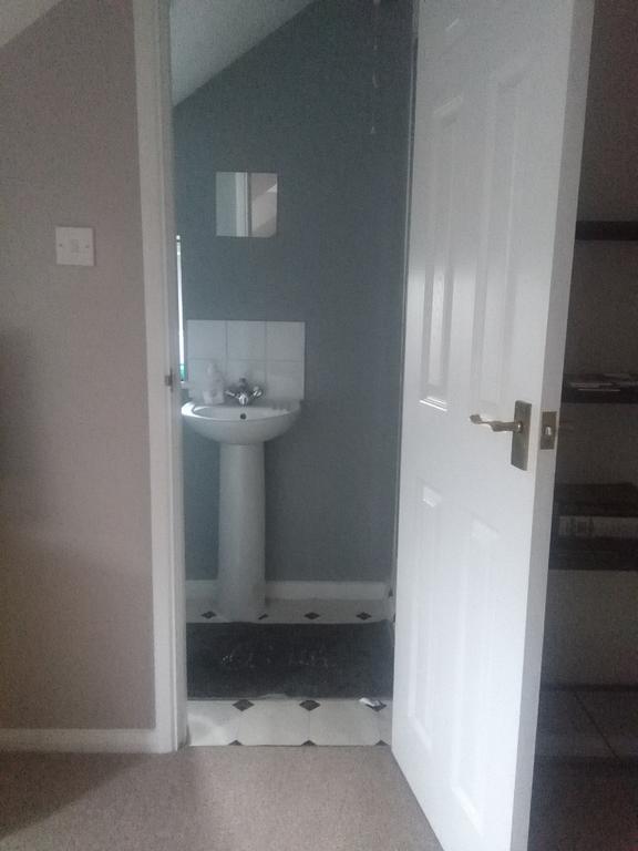 Carters Guesthouse Milton Keynes Bagian luar foto