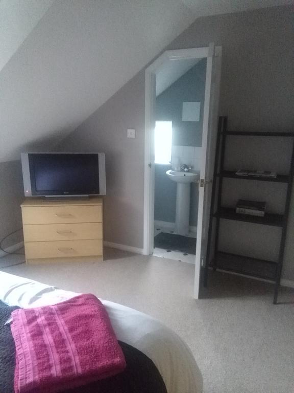 Carters Guesthouse Milton Keynes Bagian luar foto